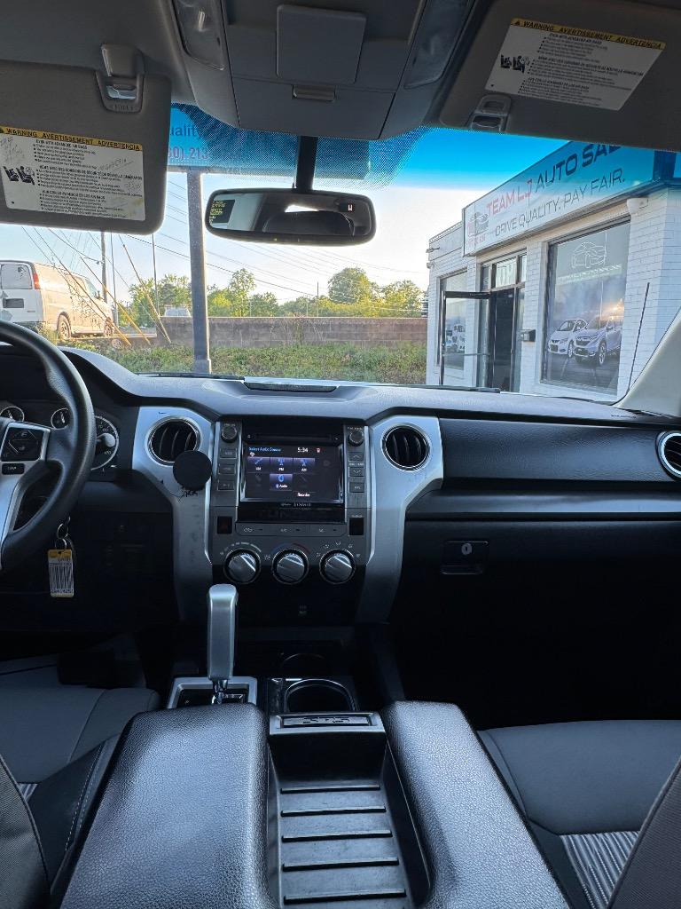 2016 Toyota Tundra SR5 - Photo 15