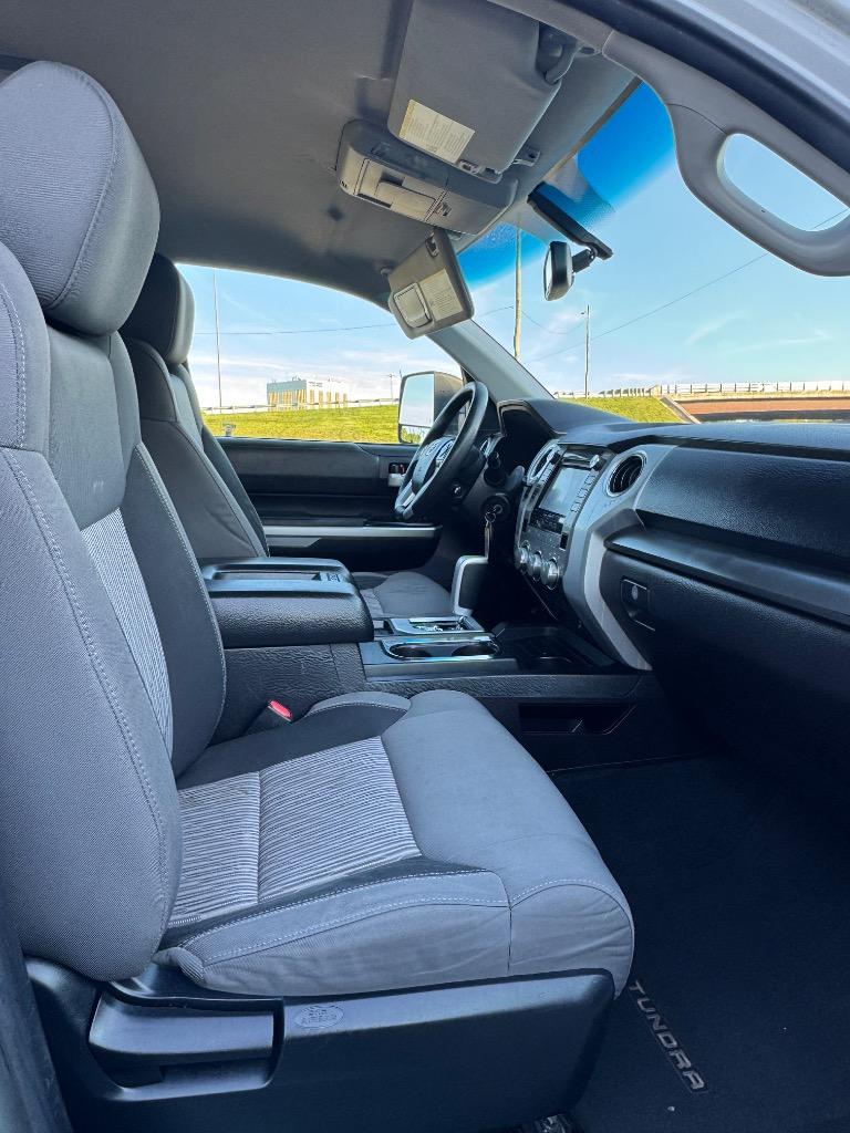 2016 Toyota Tundra SR5 - Photo 23