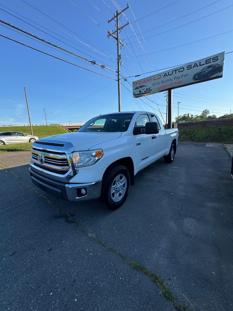2016 Toyota Tundra SR5 - Photo 9