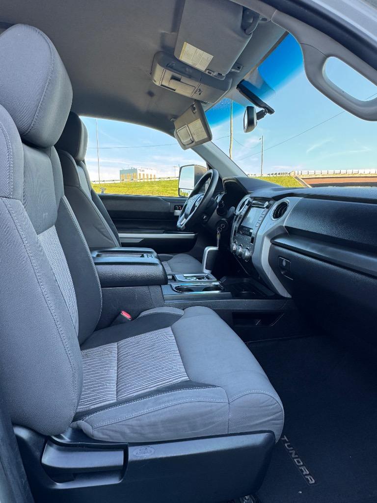 2016 Toyota Tundra SR5 - Photo 22