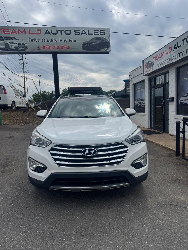 2015 Hyundai Santa Fe Limited's photo